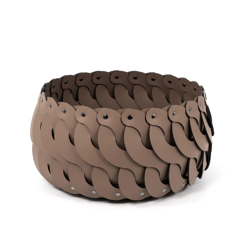 S-Shaped Woven Leather Basket S | Pinetti Alicante | Italianfurniture.com