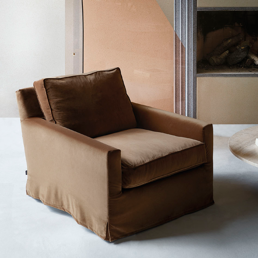 Minimalist Lounge Armchair | Arflex Cousy | Italianfurniture.com