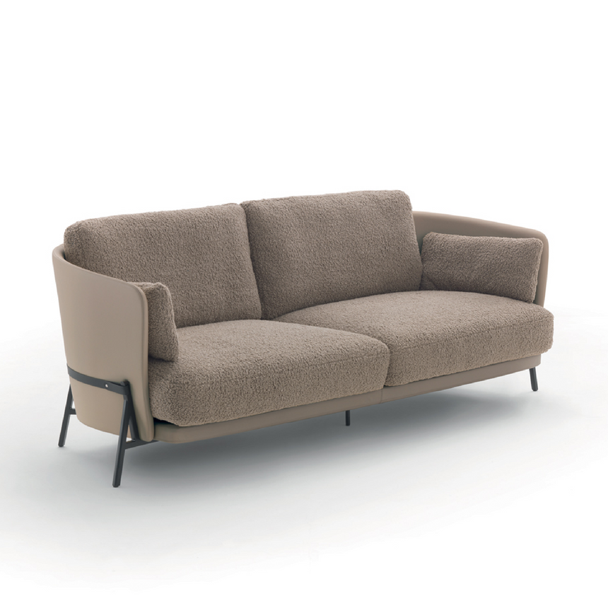 Neutral Toned Minimalist Sofa | Arflex Cradle | Italianfurniture.com