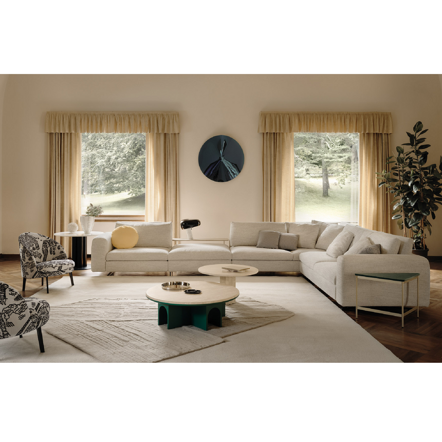 Triangular Side Table | Arflex .Capilano | italianfurniture.com