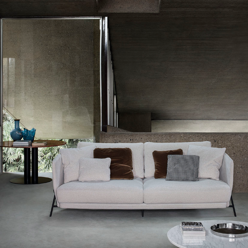 Round Dining Table | Arflex Goya | Italianfurniture.com