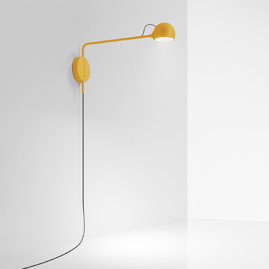 Aluminum Rod Wall Lamp | Artemide Ixa | Italianfurniture.com