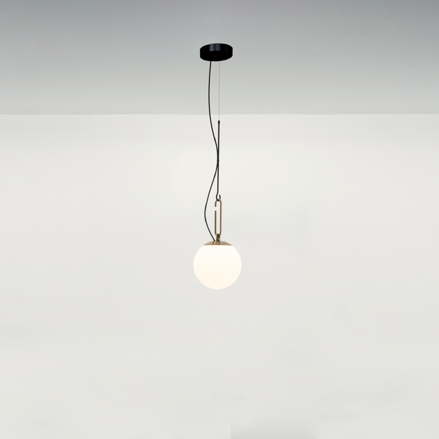 White Glass Globe Pendant Lamp | Artemide nh | Italianfurniture.com
