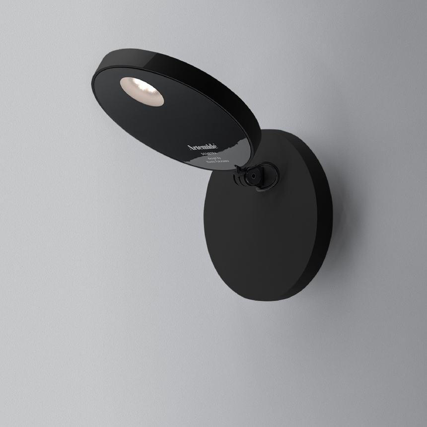 Adjustable Spot Wall Lamp | Artemide Demetra | Italianfurniture.com