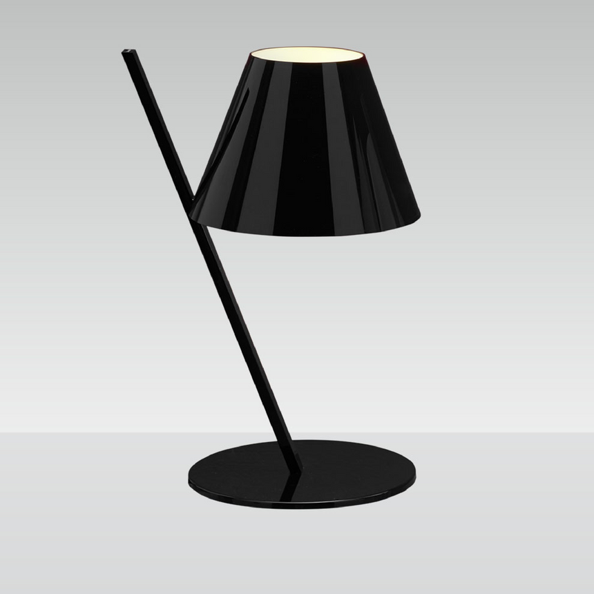 Tilted Stem Table Lamp | Artemide La Petite | Italianfurniture.com