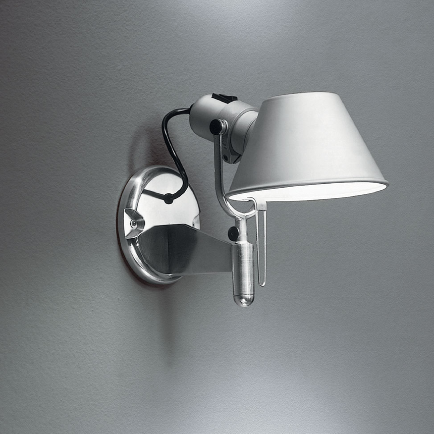 Classic Spot LED Wall Lamp | Artemide Tolomeo | Italianfurniture.com