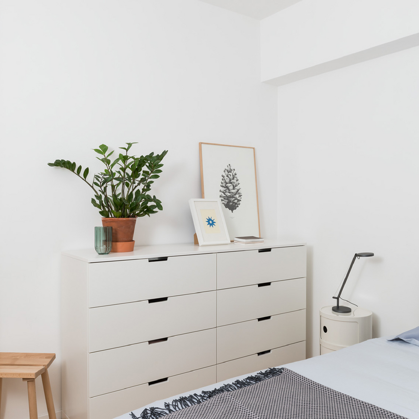 Clamp Base Aluminum Table Lamp | Artemide Demetra | Italianfurniture.com