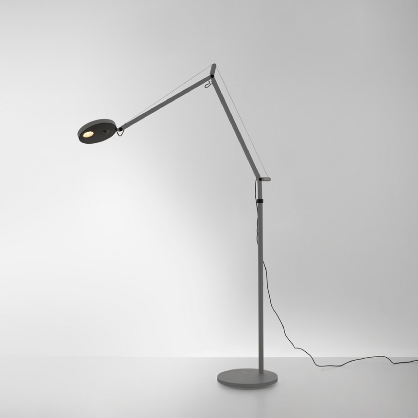 Classic Base Aluminum Floor Lamp | Artemide Demetra | Italianfurniture.com