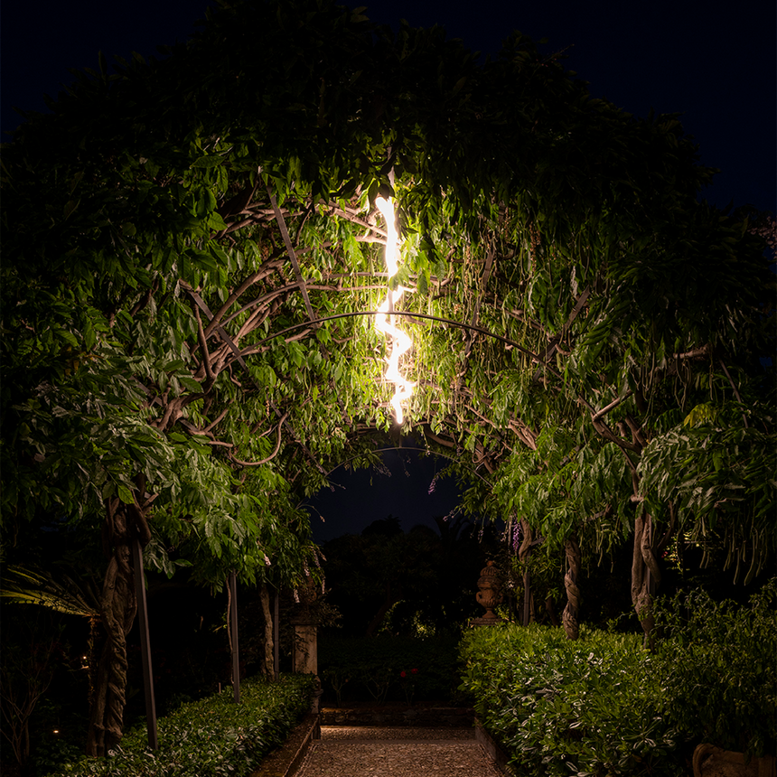 Flexible Tube Outdoor Lamp | Artemide La Linea | Italianfurniture.com