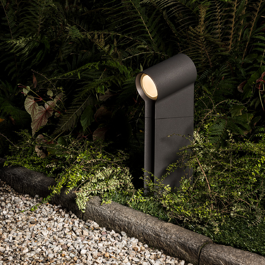 Aluminum Outdoor Floor Lamp | Artemide Oblique | Italianfurniture.com
