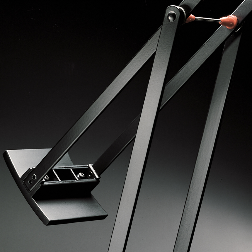 Adjustable Arm Floor Lamp | Artemide Tizio | Italianfurniture.com