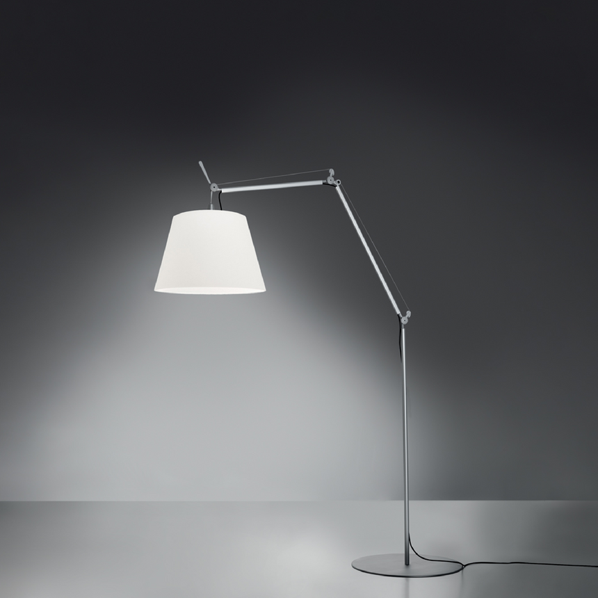 Empire Shade Mega Outdoor Floor Lamp | Artemide Tolomeo