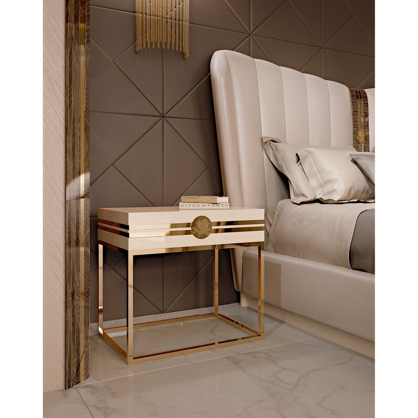 Metal Base Nighstand | Bizzotto Italia Infinity | Italianfurniture.com