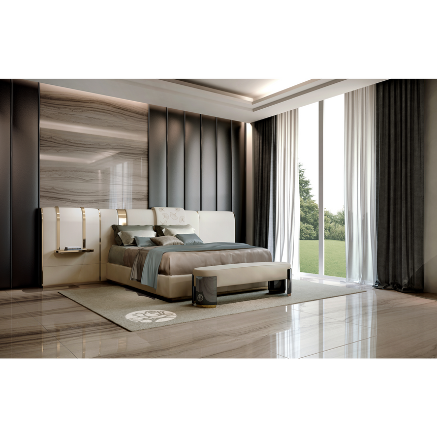 Metallic Insert Leather King Bed | Bizzotto Italia Ginko | Italianfurniture.com