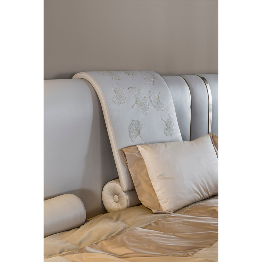 Metallic Insert Leather Bed | Bizzotto Italia Ginko | Italianfurniture.com