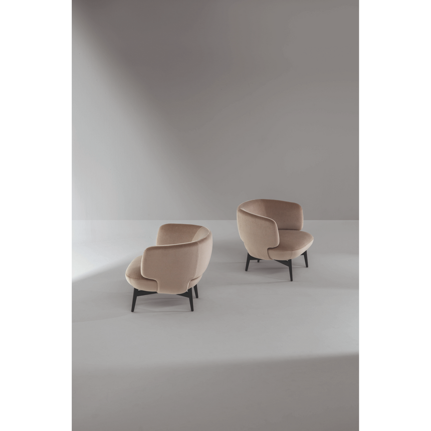 Wooden Base Chunky Lounge Chair | Bonaldo Doge | Italianfurniture.com