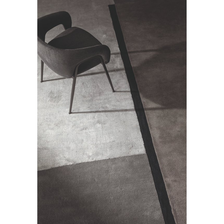 Wool Staggered Area Rug | Bonaldo Rabat | Italianfurniture.com