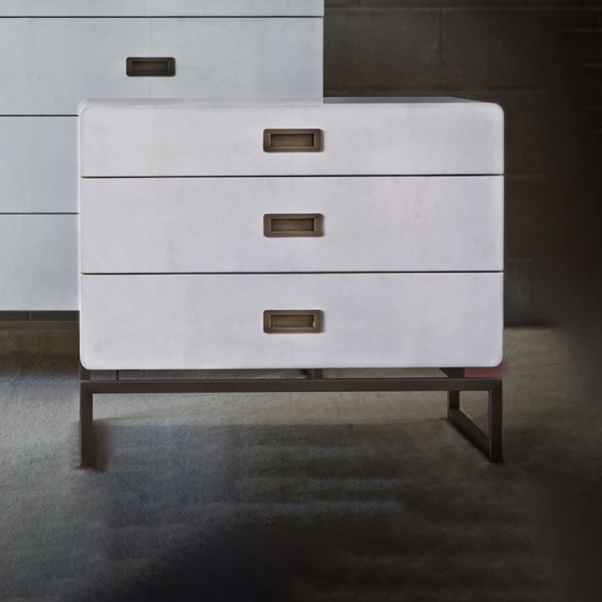 3-Drawer Leather Bedside Table I Casa Casati Vincenza | Italianfurniture.com