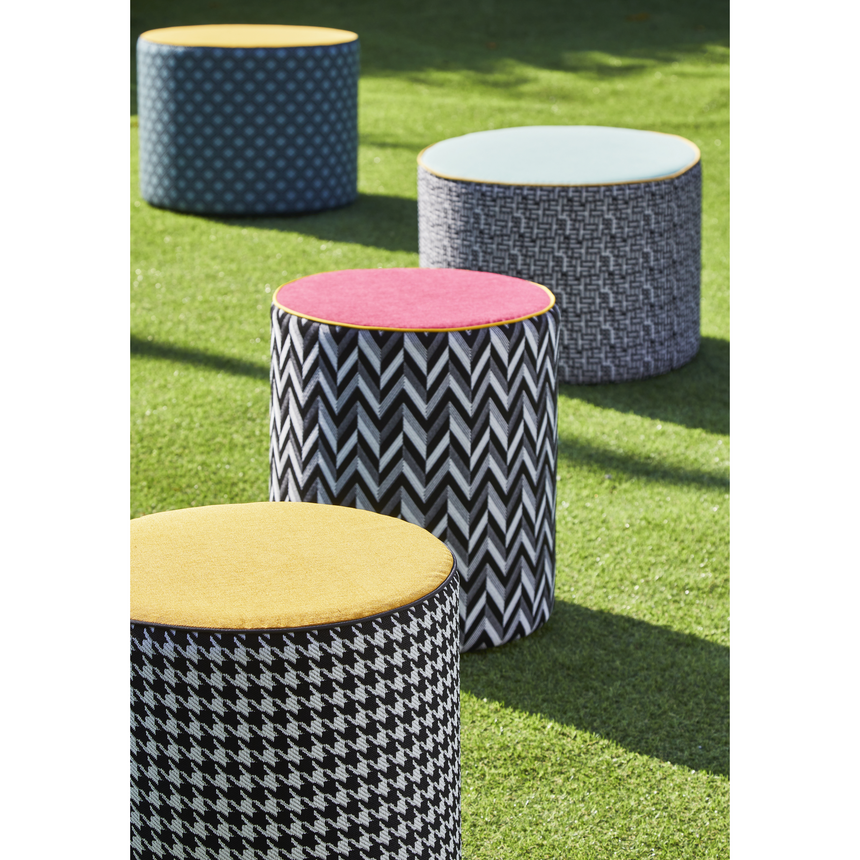 Cylindrical Outdoor Fabric Pouf | Contardi Calybabu | Italianfurniture.com