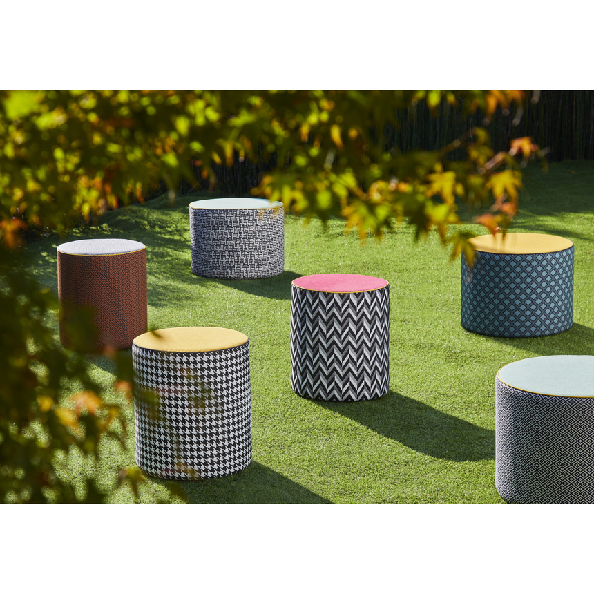 Cylindrical Outdoor Fabric Pouf | Contardi Calybabu | Italianfurniture.com