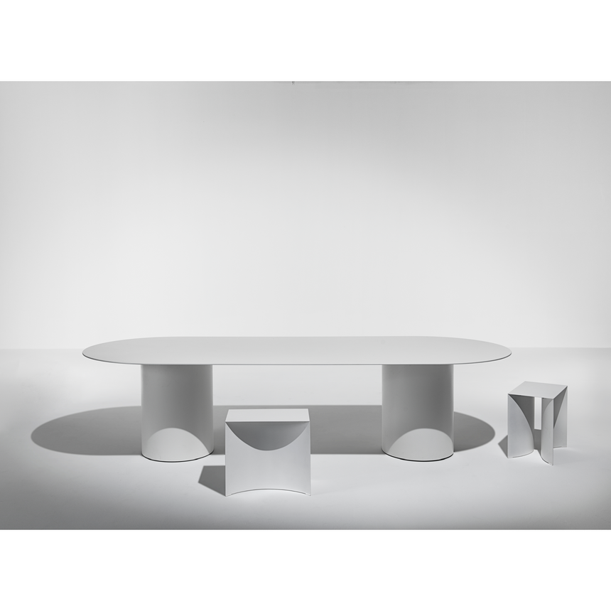 Cylindrical Base Dining Table | Desalto MM8 | Italianfurniture.com