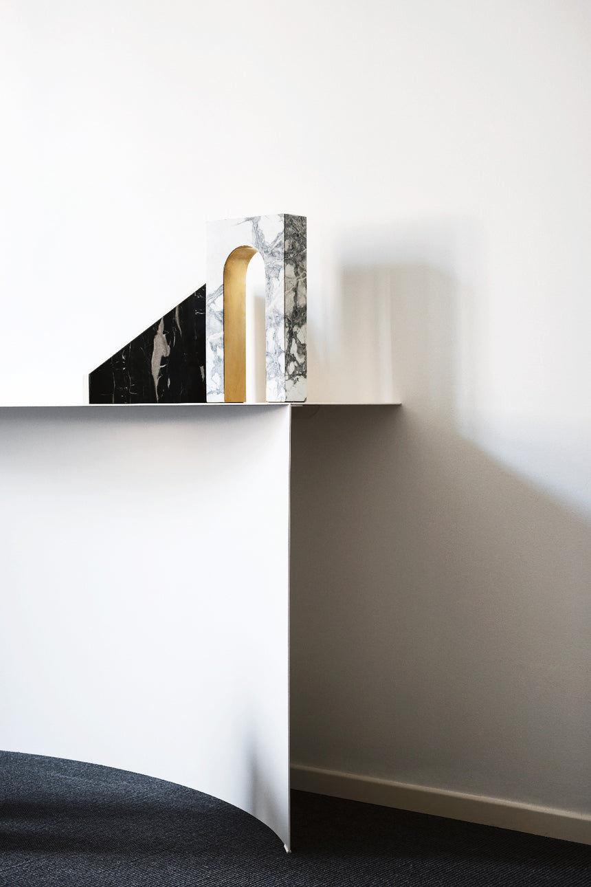 Carved Out Wall Console Table | Desalto Void | Italianfurniture.com