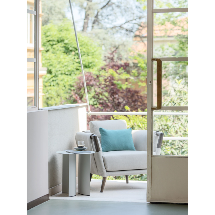 Round Metal Outdoor Coffee Table | Flou Pierre | Italianfurniture.com