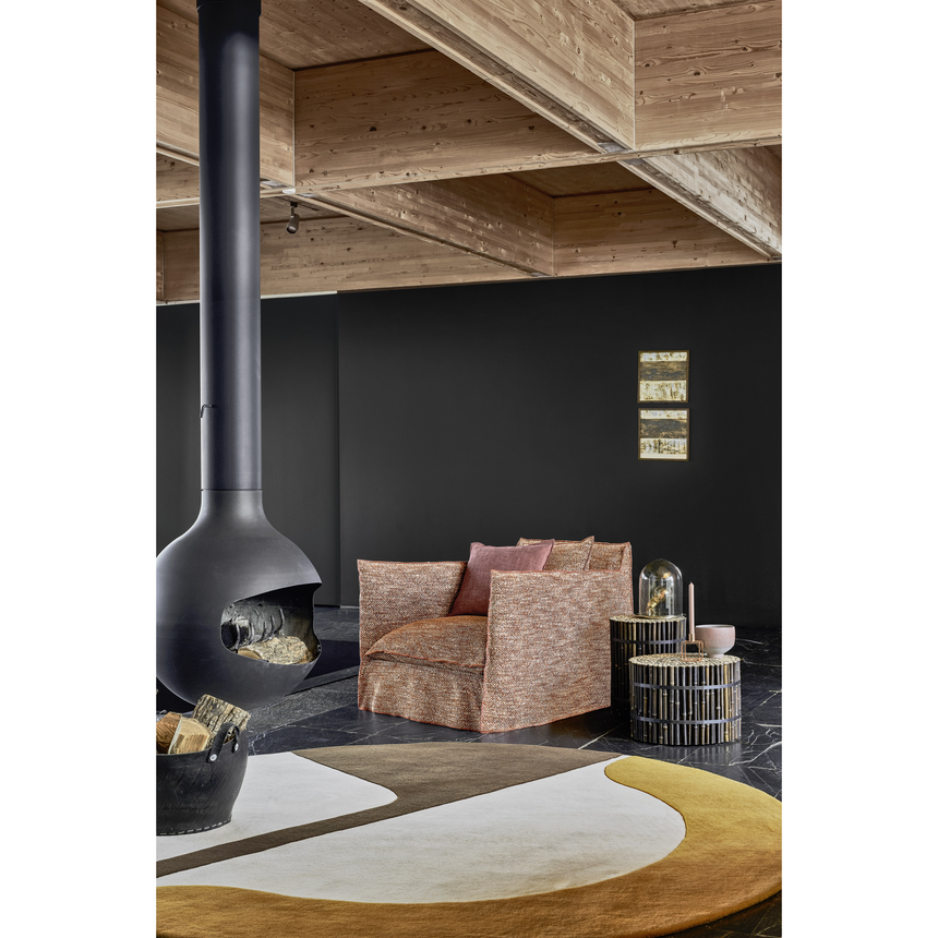 Natural White Lino Armchair | Gervasoni Ghost | ItalianFurniture.com