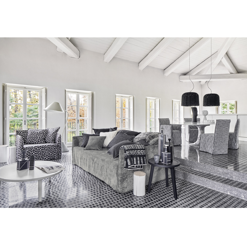 Natural White Lino Sofa | Gervasoni Ghost | ItalianFurniture.com