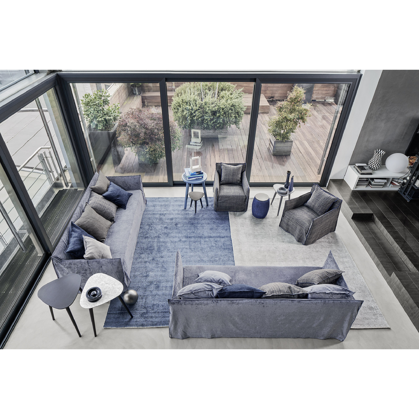 Natural White Lino Sofa | Gervasoni Ghost | ItalianFurniture.com