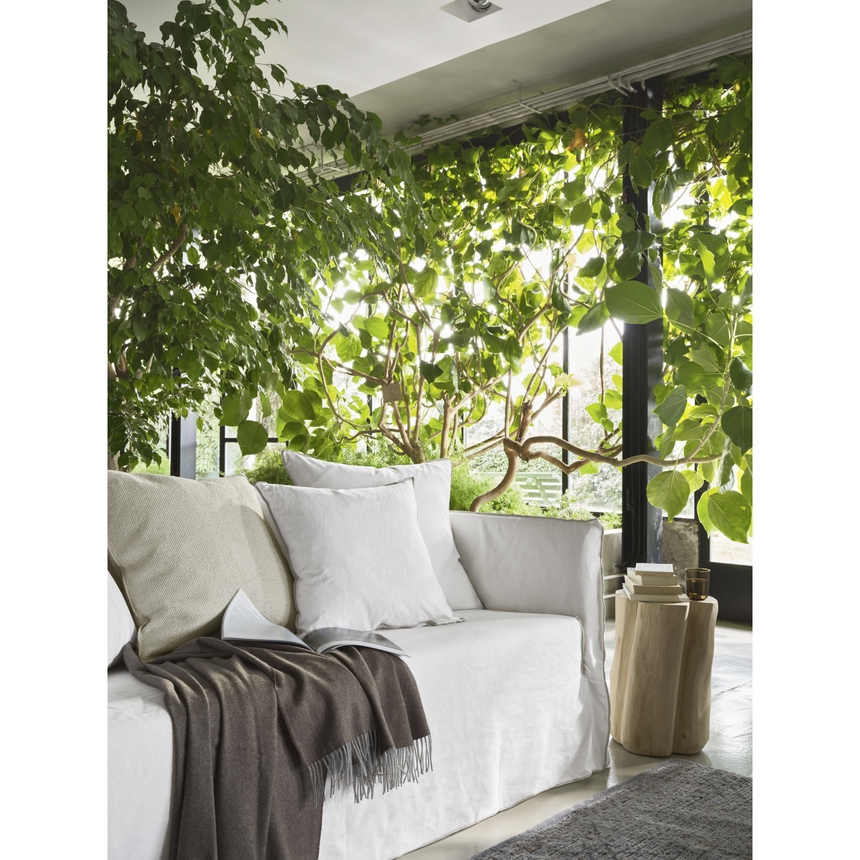 Natural White Lino Sofa | Gervasoni Ghost | ItalianFurniture.com