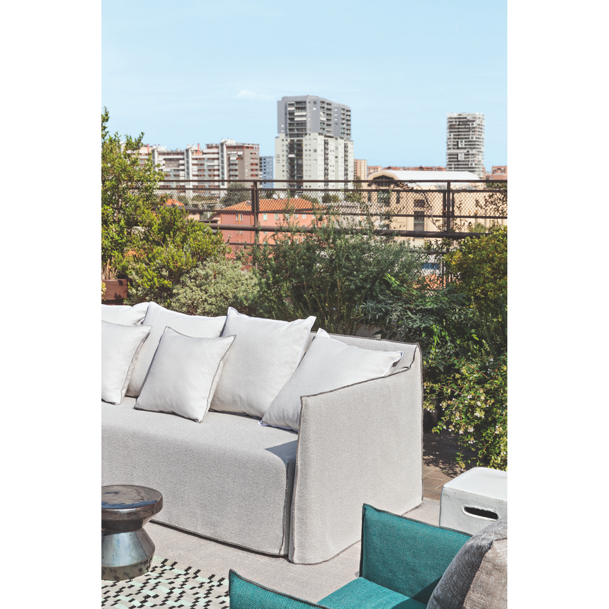 Aspen Outdoor Armchair | Gervasoni Ghost | ItalianFurniture.com