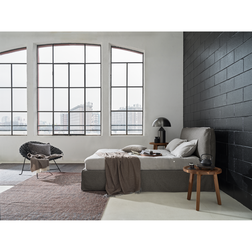 Three-legged Round Side Table | Gervasoni Gray | ItalianFurniture.com