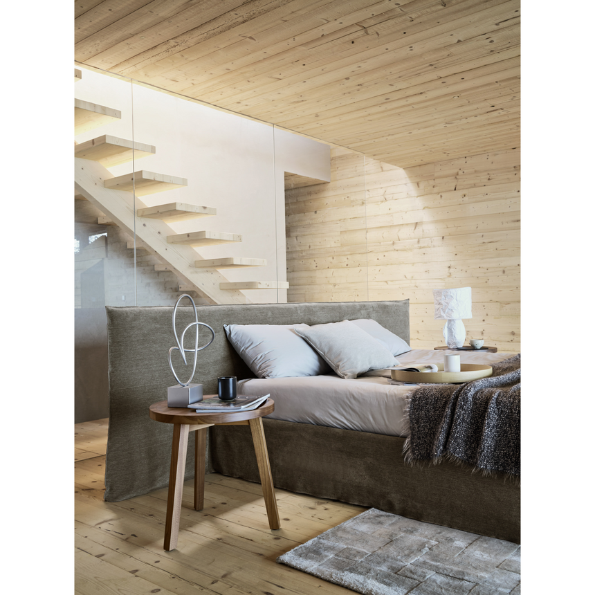 Three-legged Round Side Table | Gervasoni Gray | ItalianFurniture.com