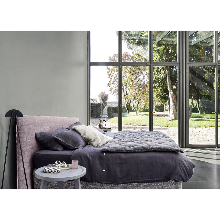 Three-legged Round Side Table | Gervasoni Gray | ItalianFurniture.com