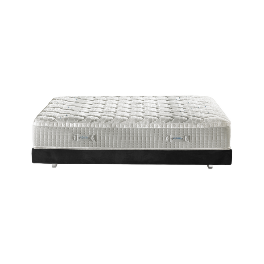 Thermoregulating Checkered Plush Mattress | Magniflex Magnistretch | Italianfurniture.com