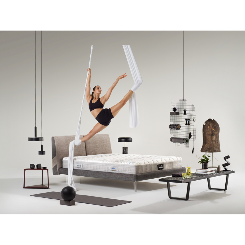 Checkered Firm Mattress | Magniflex Magnistretch | Italianfurniture.com