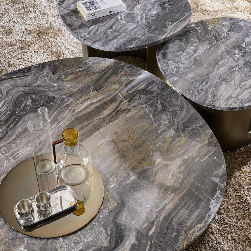 Metal Base Glass Coffee Table | Marelli Kofi | Italianfurniture.com