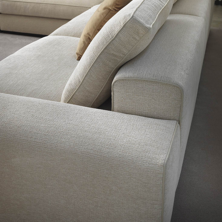 Piped Modern Sofa | Marelli Alexander | Italianfurniture.com