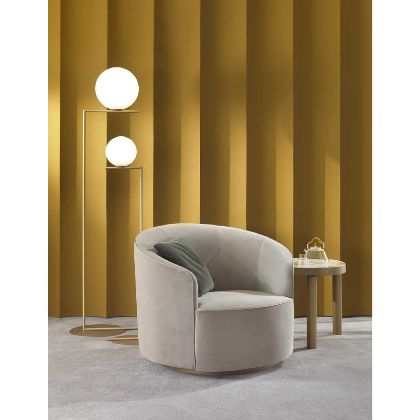 Curved Lounge Armchair | Marelli Moon | Italianfurniture.com