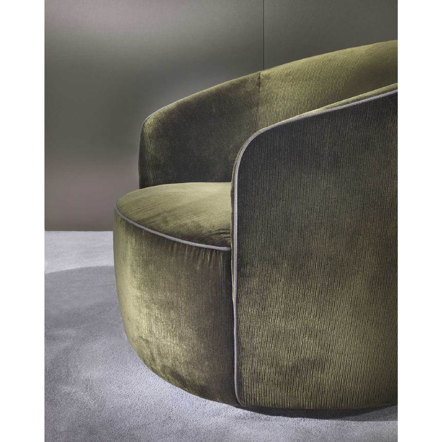 Curved Lounge Armchair | Marelli Moon | Italianfurniture.com