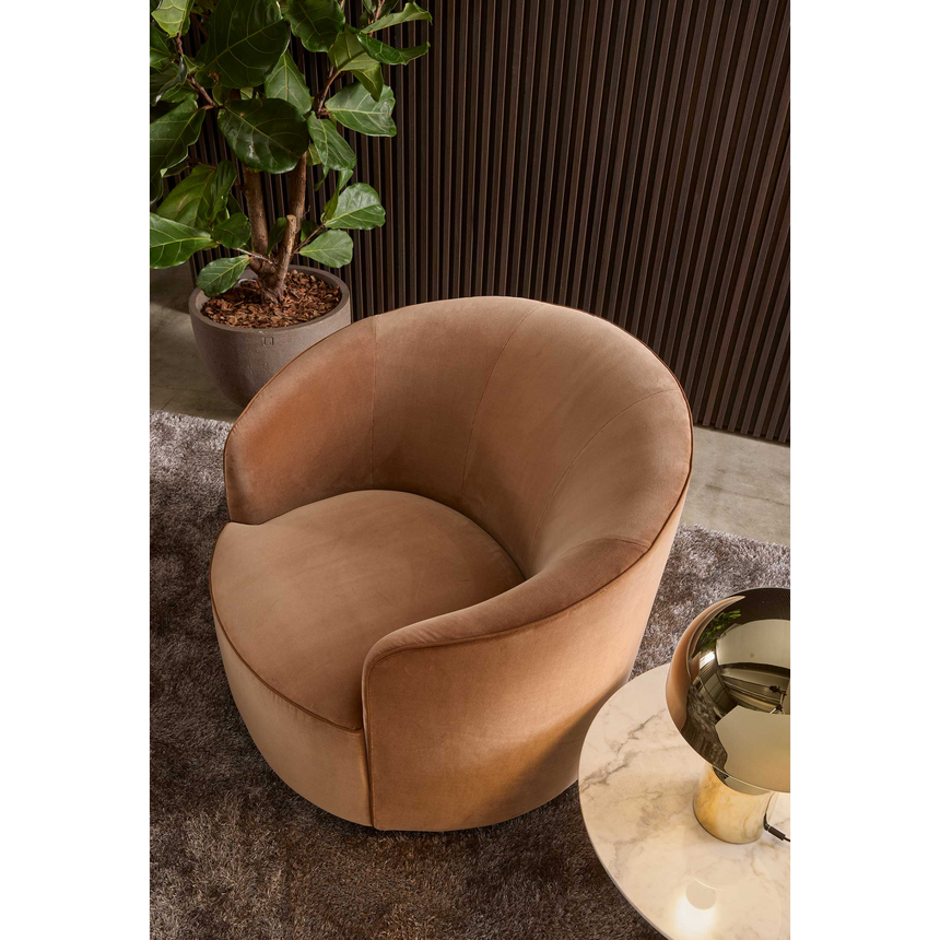 Curved Lounge Armchair | Marelli Moon | Italianfurniture.com