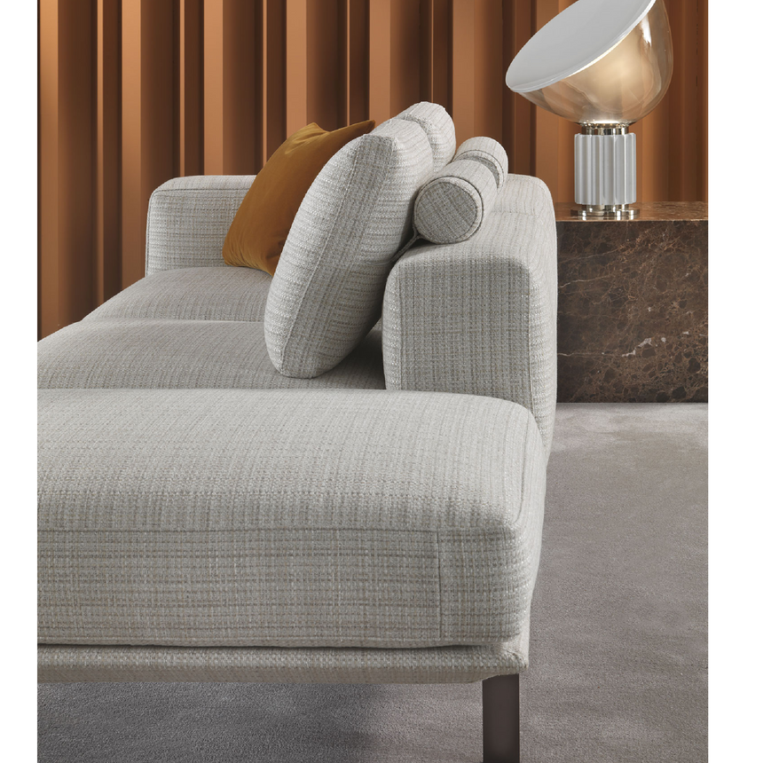 Minimalist Side Sofa with Ottoman | Marelli Richard | Italianfurniture.com