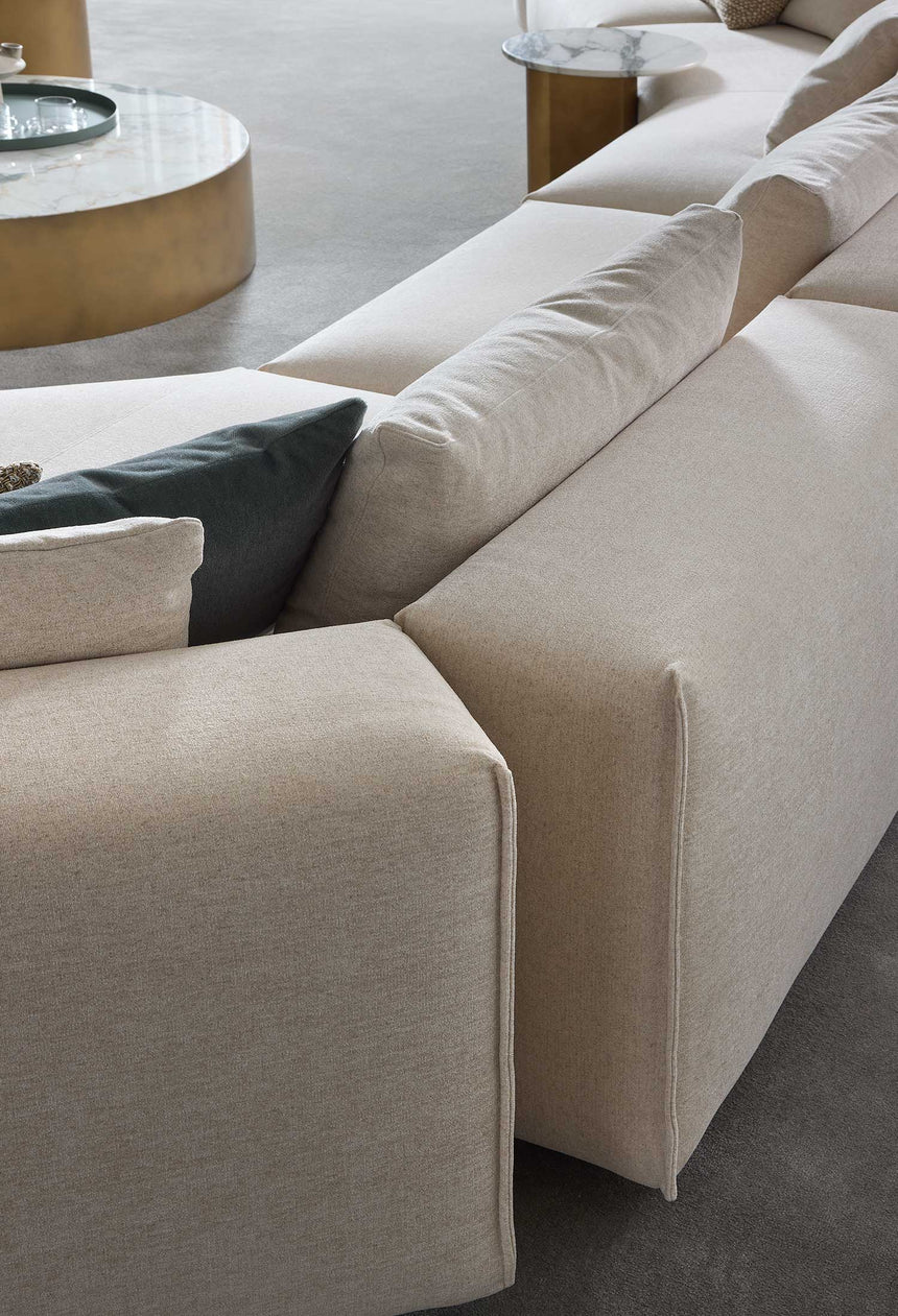 Vertical Seam Corner Sofa | Marelli Yann | Italianfurniture.com