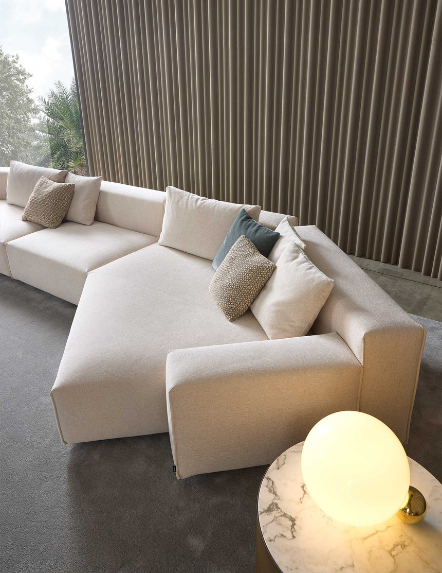 Vertical Seam Corner Sofa | Marelli Yann | Italianfurniture.com
