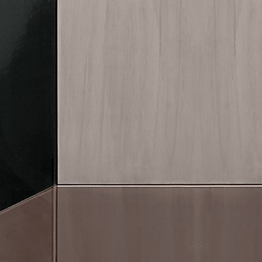 Asymmetric Wooden 4-Door Sideboard | Mogg Ritratti | Italianfurniture.com