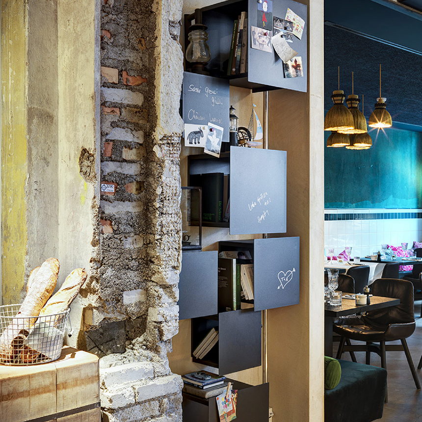 Modular Metal Wall Shelf | Mogg DPI | Italianfurniture.com