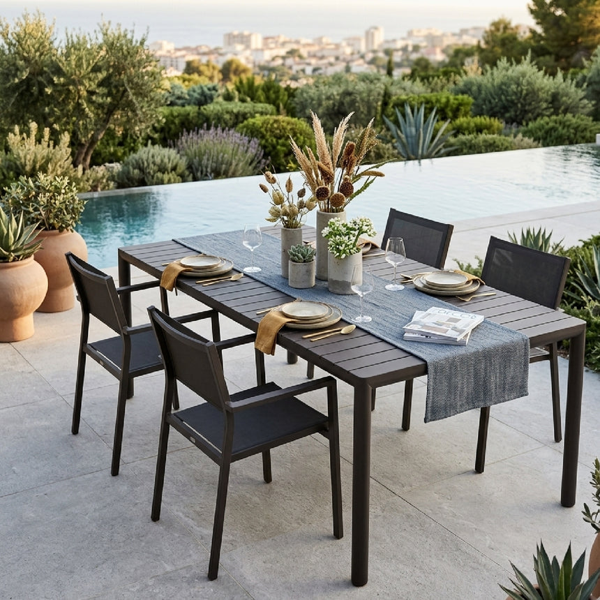 Slatted Extendable Outdoor Dining Table | Nardi Tevere | Italianfurniture.com