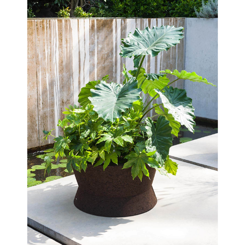 Hourglass Cork Outdoor Planter | Roda Bush On | Italianfurniture.com