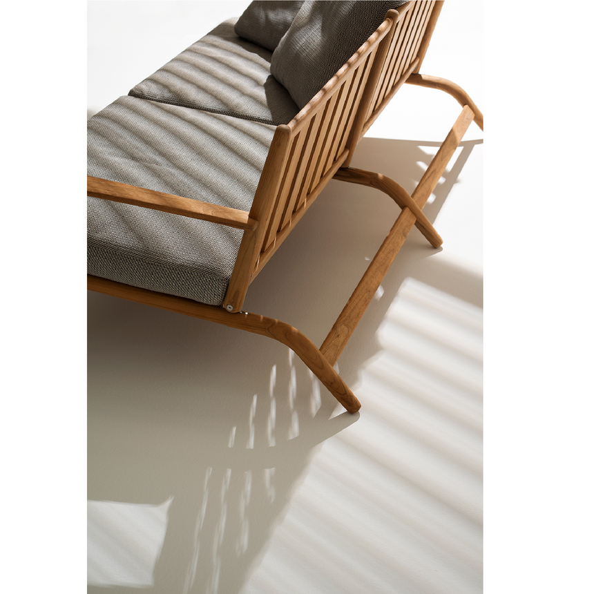 Splayed Leg 2-Seater Outdoor Sofa | Roda Levante | Italianfurniture.com